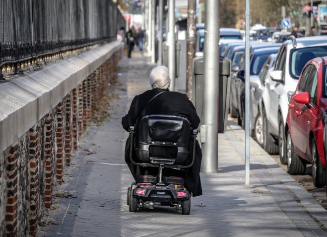 NVA: Uzņēmēji nepilnīgi novērtē personas ar invaliditāti un pirmspensijas vecuma cilvēkus