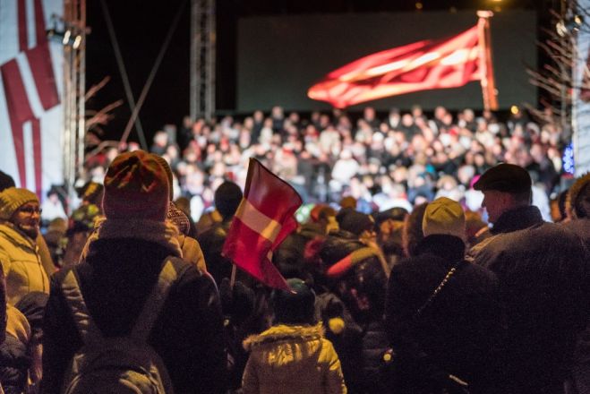 Latvijas simtgades svētkos Jūrmalā priecēs koncerts, sveču ceļš un uguņošana