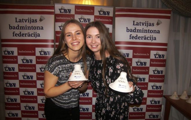 Balvu “Gada pāris” saņēma Siguldas badmintona kluba pārstāves Liāna Lencēviča un Jekaterina Romanova. Foto - Latvijas Badmintona federācija