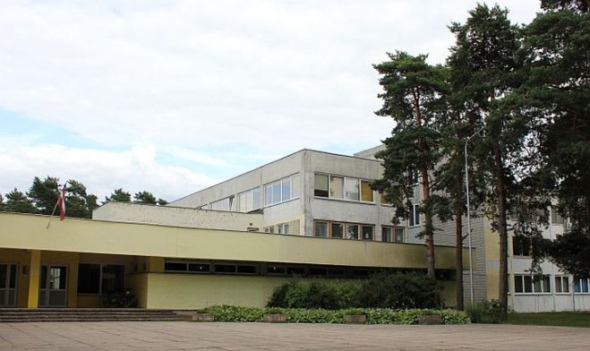 Lielupes pamatskola. Foto - Jūrmalas pilsētas pašvaldības arhīvs