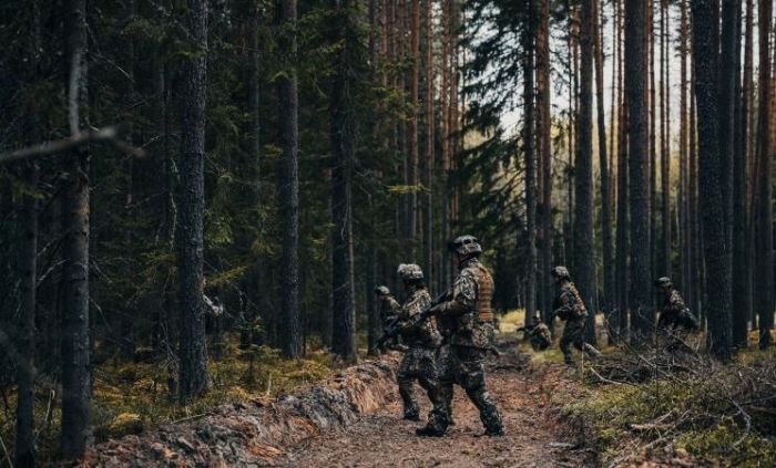 Rezervistu militārās pamatapmācības kurss šī gada maijā. Foto – Armīns Janiks, Aizsardzības ministrija