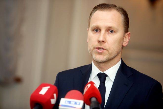 Gobzems kritizē ārlietu ministra ikgadējo ziņojumu un norāda uz Latvijas ārpolitikas neesamību