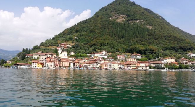 Viens no skaistākajiem Alpu ezeriem neapšaubāmi ir Iseo ezers netālu no Milānas. 