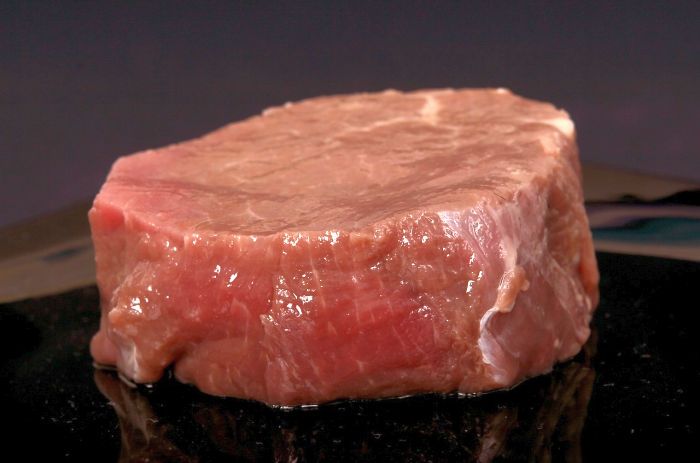 Slimo liellopu gaļa no Polijas nelielā apmērā nonākusi ēdināšanas uzņēmumā &quot;Lido&quot;