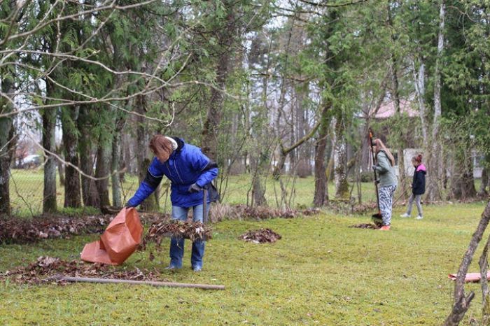 Var jau būt, ka talkošana tradicionālā nozīmē sevi izsmēlusi. Foto - arhīvs