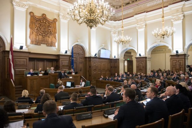 Saeima apstiprina deputātus darbam parlamenta komisijās