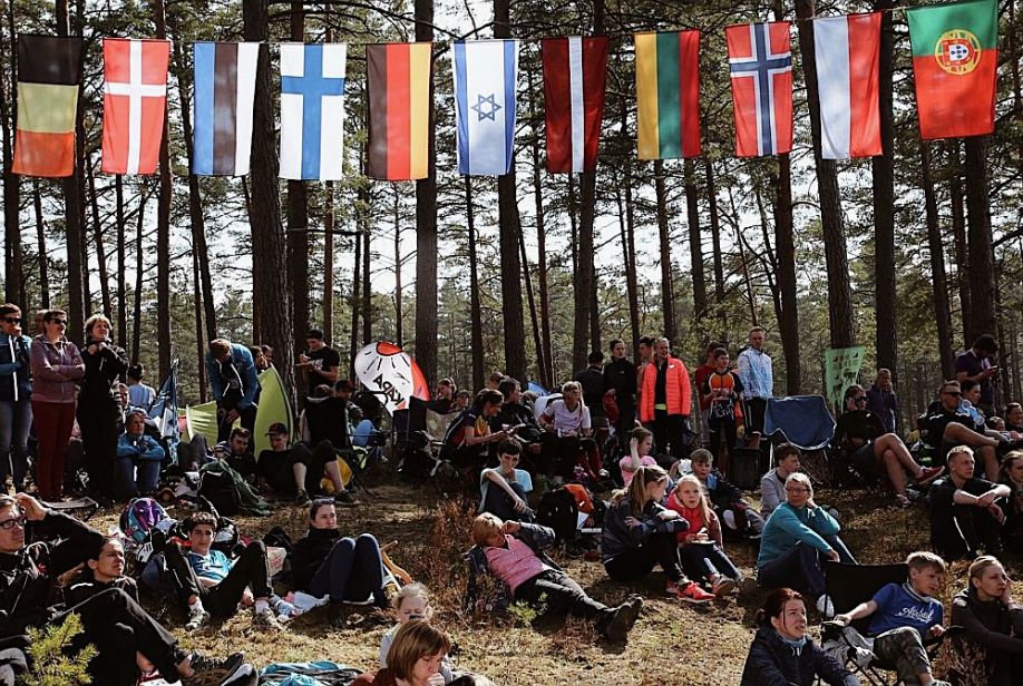 Dokumentālā spēlfilma "Ievainotais jātnieks" Ulbrokā