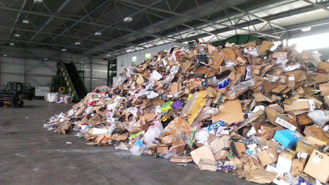 Dabai draudzīga domāšana sākas ar atkritumu šķirošanu, kas ļauj atkritumu kalniem kļūt par otrreizējām izejvielām.
