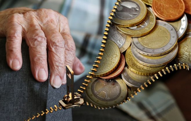 Ministrijas: JKP priekšlikumiem pensiju un pabalstu izmaiņām budžetā nepieciešami simtiem miljonu eiro