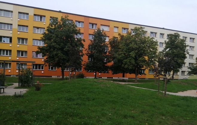 Nominācijā “Energoefektīvākā atjaunotā daudzdzīvokļu ēka Latvijā” pirmā vieta tika piešķirta ēkai Salaspilī, Daugavas ielā 2. Foto - Ekonomikas ministrija