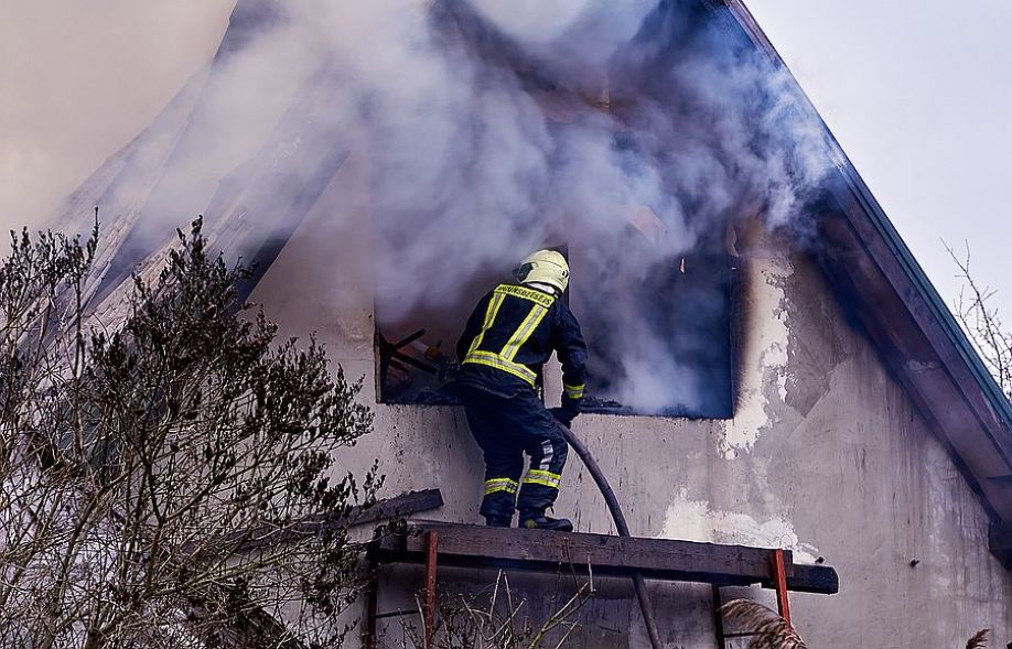 Ādažos atvērta slidotava ar sintētisko segumu