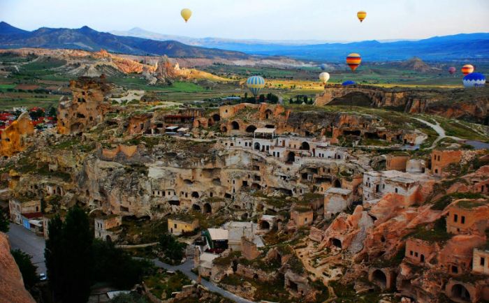 Kapadokija ir neparasti skaists ģeoloģiskais brīnums centrālajā Anatolijā. Foto - pixabay.com