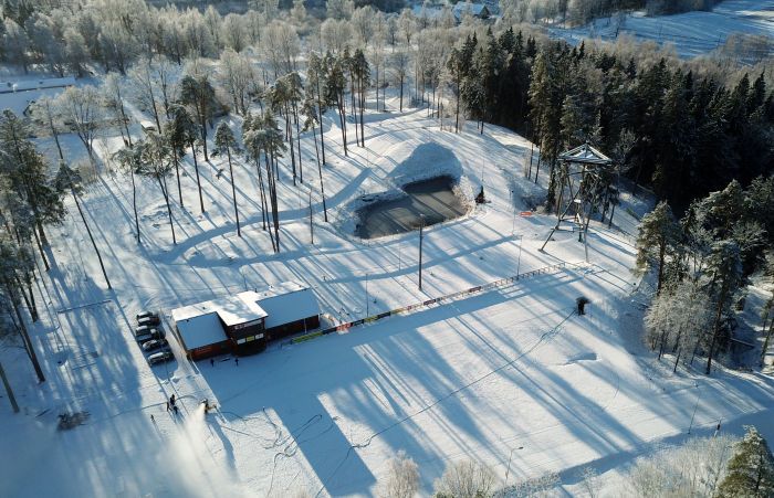 Foto: Siguldā atklāj Latvijas slēpošanas sezonu