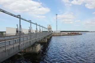 Uz Rīgas apvedceļa pār Rīgas HES Daugavas tiltu noteikti satiksmes ierobežojumi