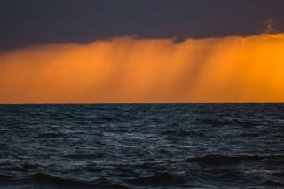 Lieldienās gaidāmi nokrišņi; aukstākais un vējainākais laiks būs otrdien