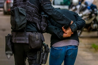 Par degvielas uzpildes stacijas apzagšanu Babītes novadā notverta triju personu grupa