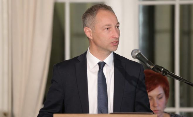 Komentārs. Tie oligarhi, tie grupējumi... un Jānis B.