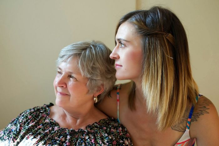 Senioru dienā VUGD aicina parūpēties par savu vecāku un vecvecāku drošību