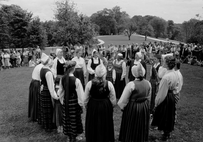 Skati no pirmā festivāla "Baltica 88" Dainu kalnā. Foto - publicitātes