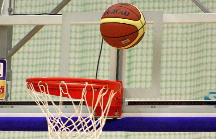 "Ķekava" līdervienību spēlē pārspēj Saldus basketbolistus
