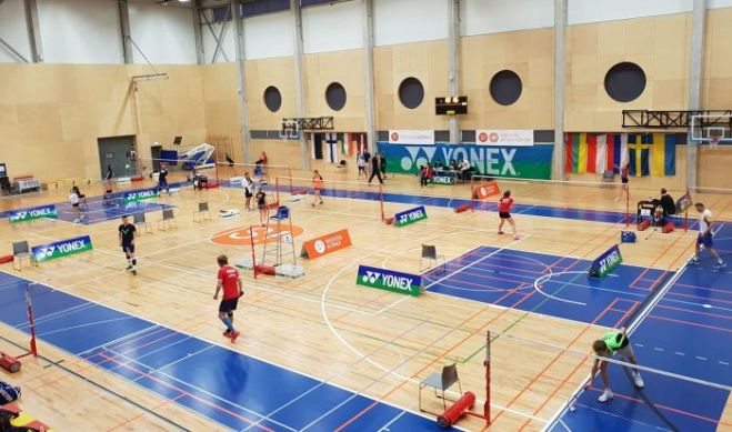 2.XII Latvijas skolu komandu čempionāts badmintonā Siguldā