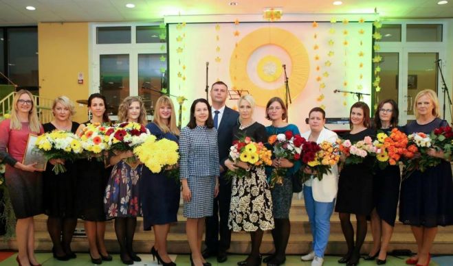 Foto: Ķekavas novadā godināti labākie skolotāji