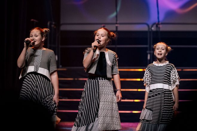 20.XII Ansambļa &quot;Dzeguzīte&quot; koncerts Ropažos