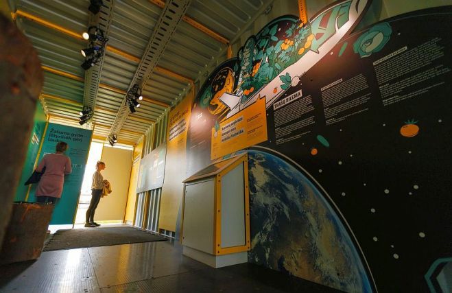 Mobilais muzejs “Klimata pārmaiņas – redzēt, sajust mainīt”. Foto - Latvijas Dabas fonds