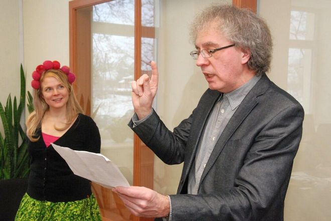 11.IX Saruna ar somu dzejnieci Heli Lāksonenu ciklā &quot;[Ie]nāc literatūrā&quot; Siguldā