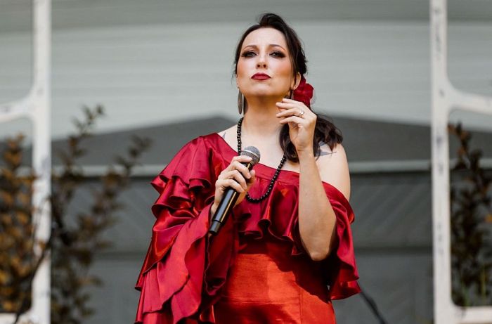 Attēls rakstam: Dziedātāja Aija Vītoliņa: Esmu izlēkusi ar izpletni, bet to laikam vairs neatkārtotu