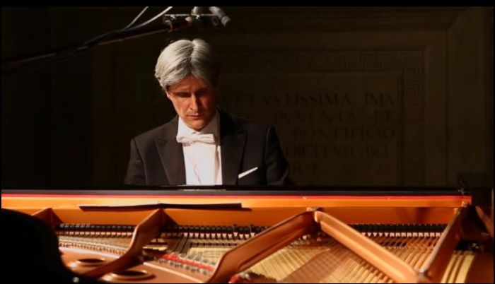 "Ziemeļblāzmā" uzstāsies izcilais itāļu pianists Frančesko Atesti