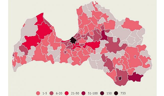 Covid-19 Latvijas novados – 14 dienu kumulatīvais saslimušo skaits. Grafika – LETA