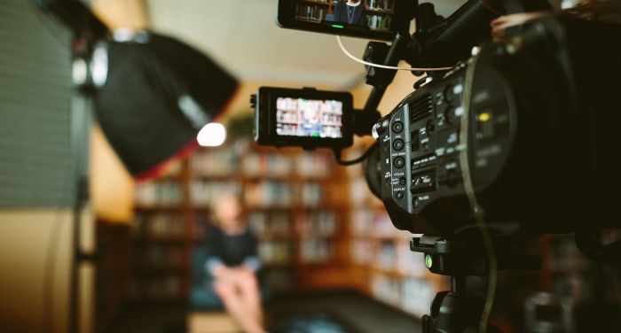 29.V Tikšanās ar TV žurnālisti Sarmīti Plūmi Stūnīšos