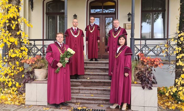 Satversmes tiesa pieņēmusi tādu spriedumu, kas izraisīs šobrīd grūti paredzamas sekas nākotnē. Dzimumam ģimenes uzbūvē vairs nav nozīmes. Saeimai šis secinājums ir saistošs. Foto - Satversmes tiesa