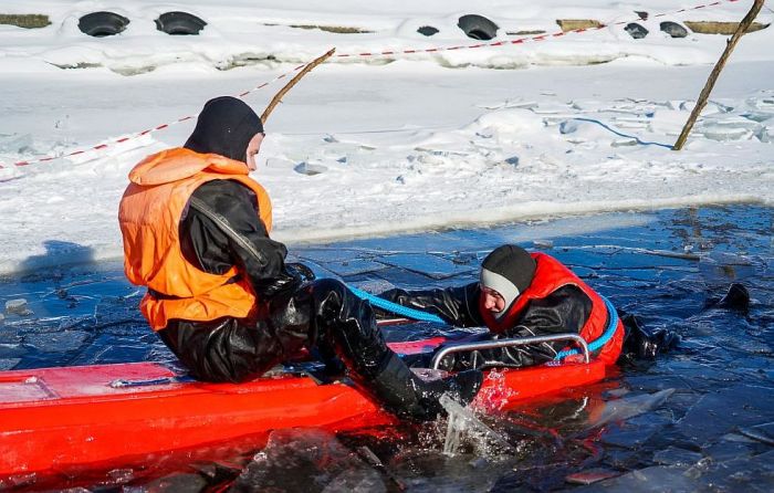Attēls rakstam: Glābēji atgādina par drošības ievērošanu uz aizsalušām ūdenstilpēm