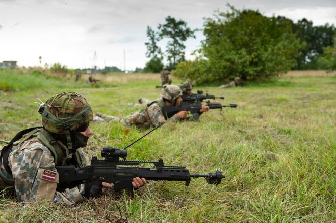 Aptauja Stopiņos: Kā vērtējat ieceri skolās ieviest aizsardzības mācību?