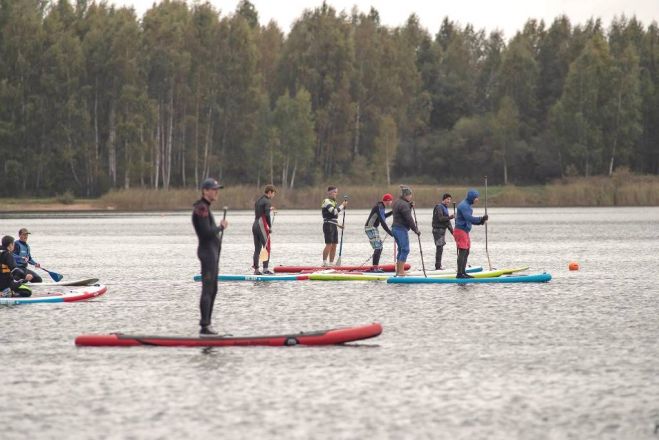 Foto: Ar SUP sacensībām atklāta Līduma karjera atpūtas vieta