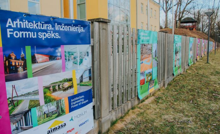 Izstāde Valmierā. Foto - www.buvniekupadome.lv