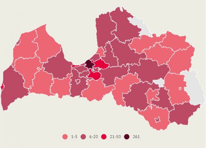 Apstiprināto saslimšanu skaits ar Covid-19 Latvijas pašvaldībās pēdējo 14 dienu laikā. Dati līdz 27.jūlija plkst.10.00. Infografika – LETA
