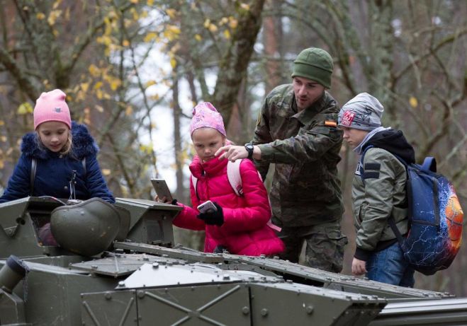 Foto: Sauszemes spēku Mehanizētā kājnieku brigāde