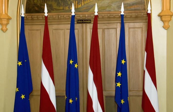 Attēls rakstam: Divas trešdaļas Latvijas iedzīvotāju pozitīvi vērtē Latvijas dalību Eiropas Savienībā