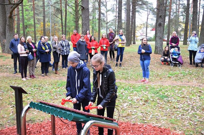 Jaunmārupē atklāts muzikālais parks