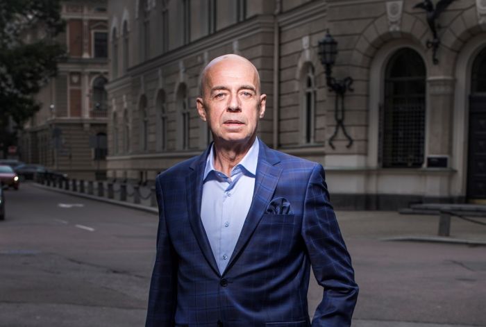 VEF Kultūras pilī priecēs Mārtiņa Brauna "Darbi un nedarbi..."
