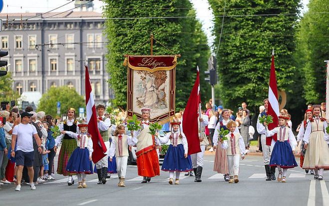 Foto – Mikus Kļaviņš, Reinis Oliņš, Kaspars Teilāns