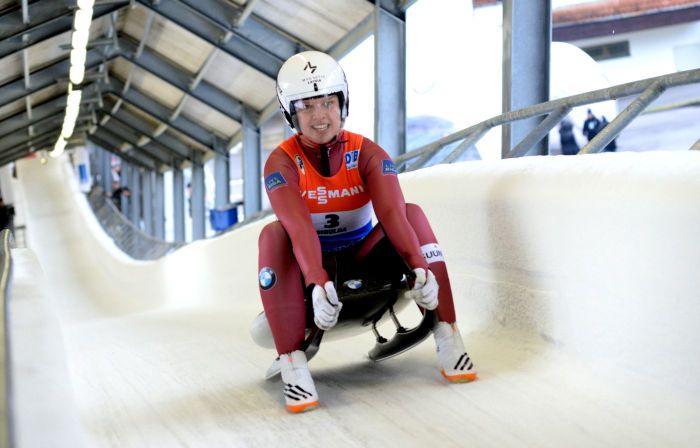 Latvijas kausus kamaniņu sportā iegūst saulkrastieši Aparjodi un siguldieši Šici