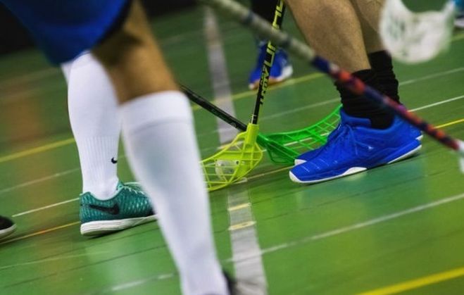 11.-12.X Latvijas florbola virslīgas un pirmās līgas spēles Ulbrokā un Ādažos