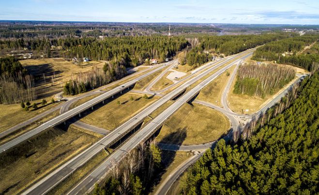 Vidzemes šosejas “Sēnītes” posms no putna lidojuma. Foto – VAS “Latvijas Valsts ceļi”