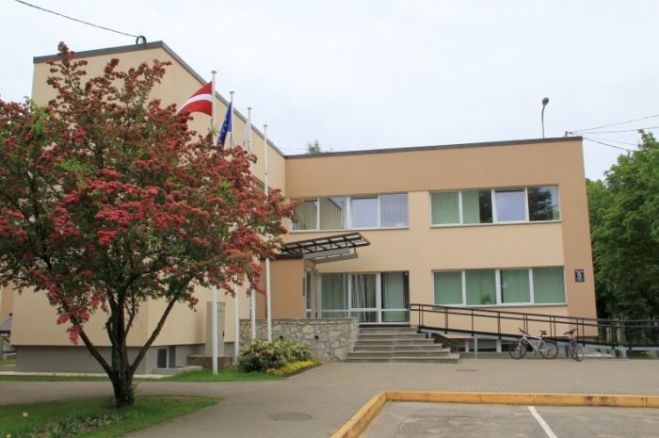 Carnikavas novada dome lemj par Jāņa Lejas atbrīvošanu no divām komisijām