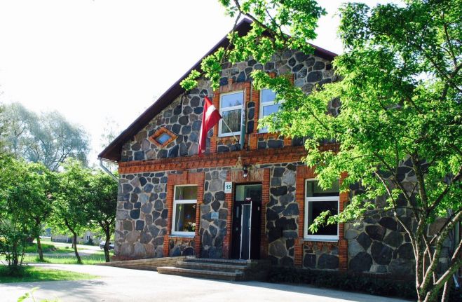 Mores pamatskola. Foto - www.sigulda.lv