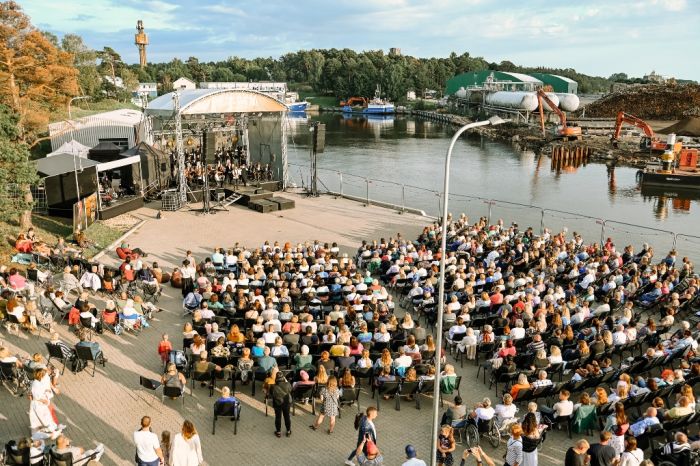 Foto - Pēteris Gertners, Ginta Zīverte
